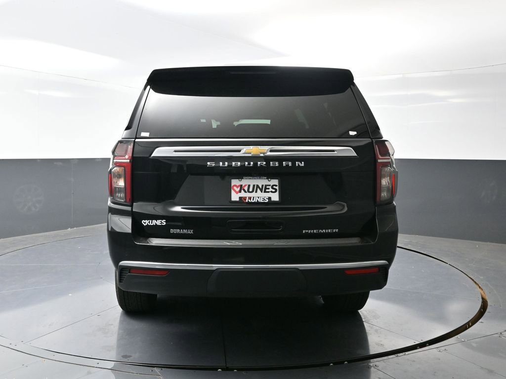 Used 2024 Chevrolet Suburban Premier image 13
