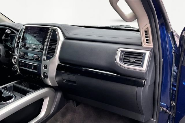 Used 2021 Nissan Titan SV w/ SV Convenience Package image 18