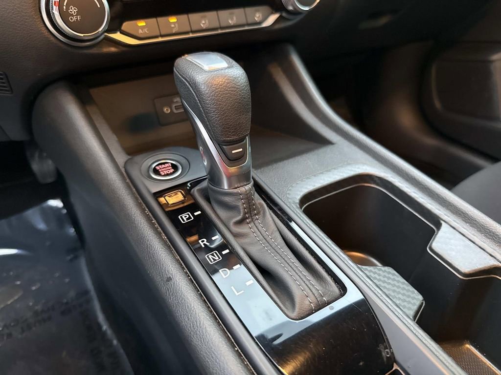 Used 2023 Nissan Sentra S FWD image 32