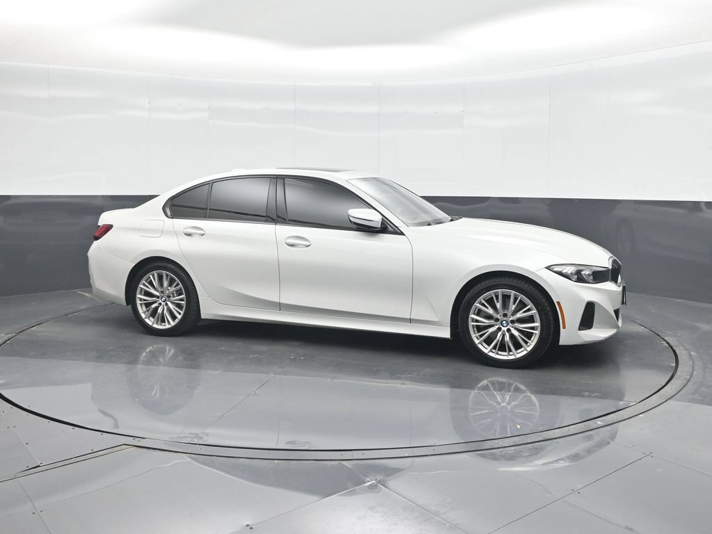 Used 2023 BMW 330i Sedan w/ Driving Assistance Package RWD image 11