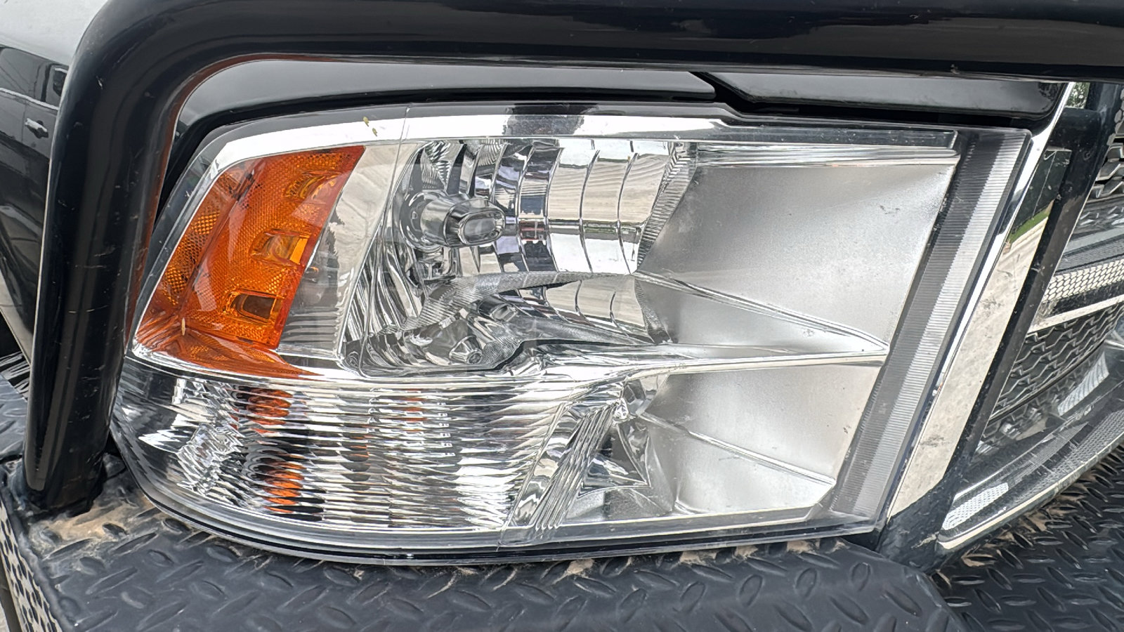 Used 2012 RAM 1500 Limited AWD/4WD image 9