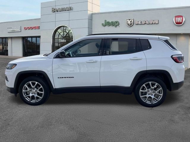 Used 2022 Jeep Compass Latitude image 4