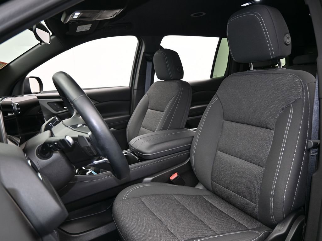 Used 2024 Chevrolet Traverse LS image 10