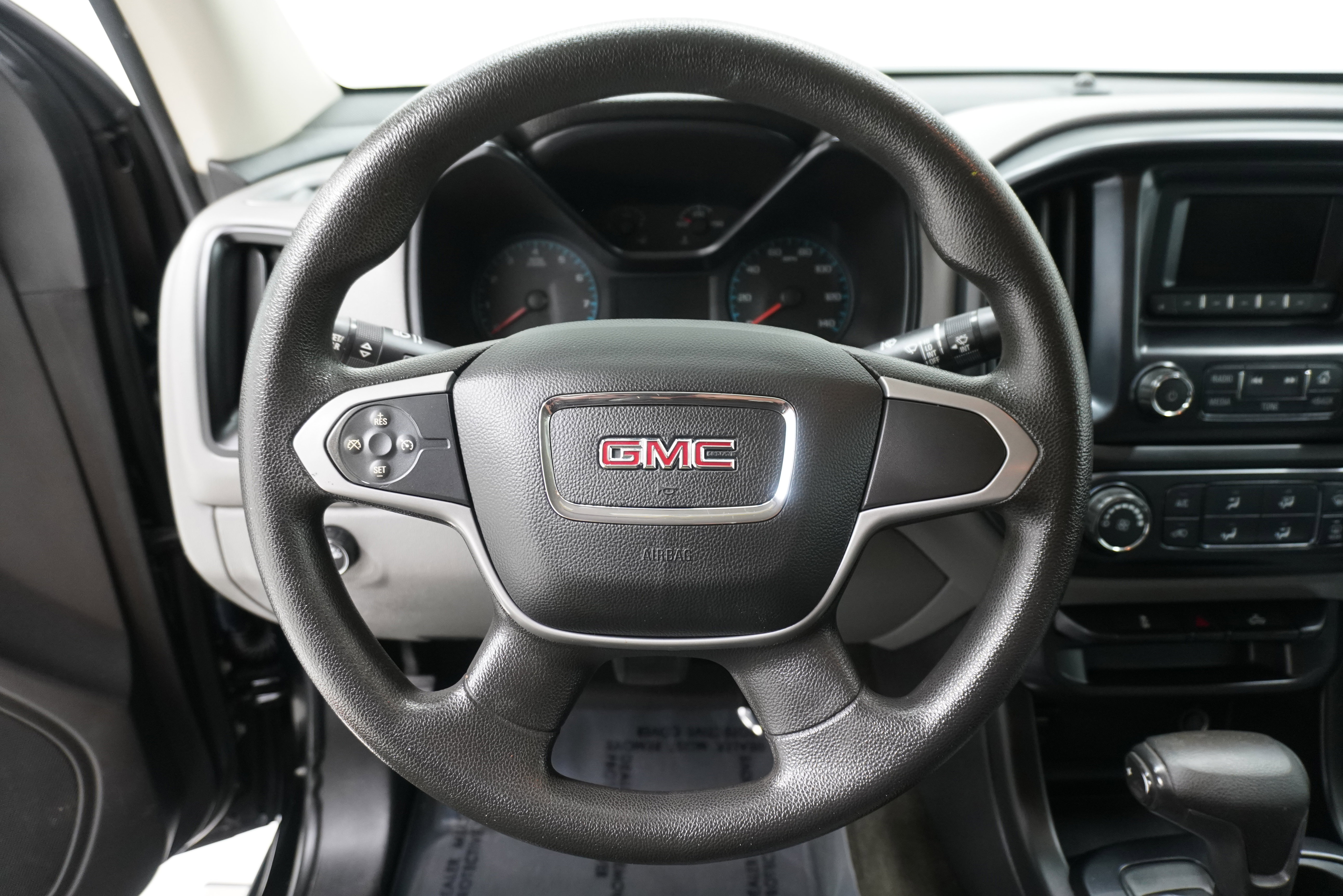 Used 2017 GMC Canyon 2WD Crew Cab w/ Convenience Package image 15