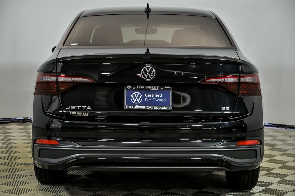 Used 2023 Volkswagen Jetta SE FWD image 7