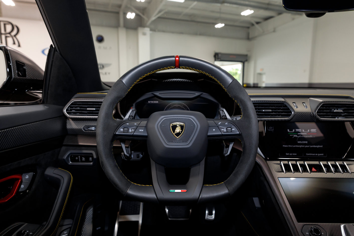 Used 2024 Lamborghini Urus Performante AWD/4WD image 64