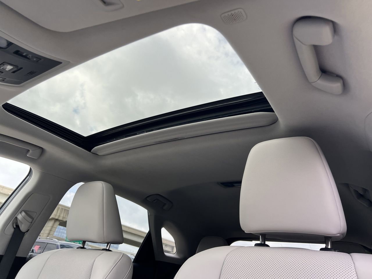 Used 2022 Lexus RX 350 FWD w/ Premium Package image 24