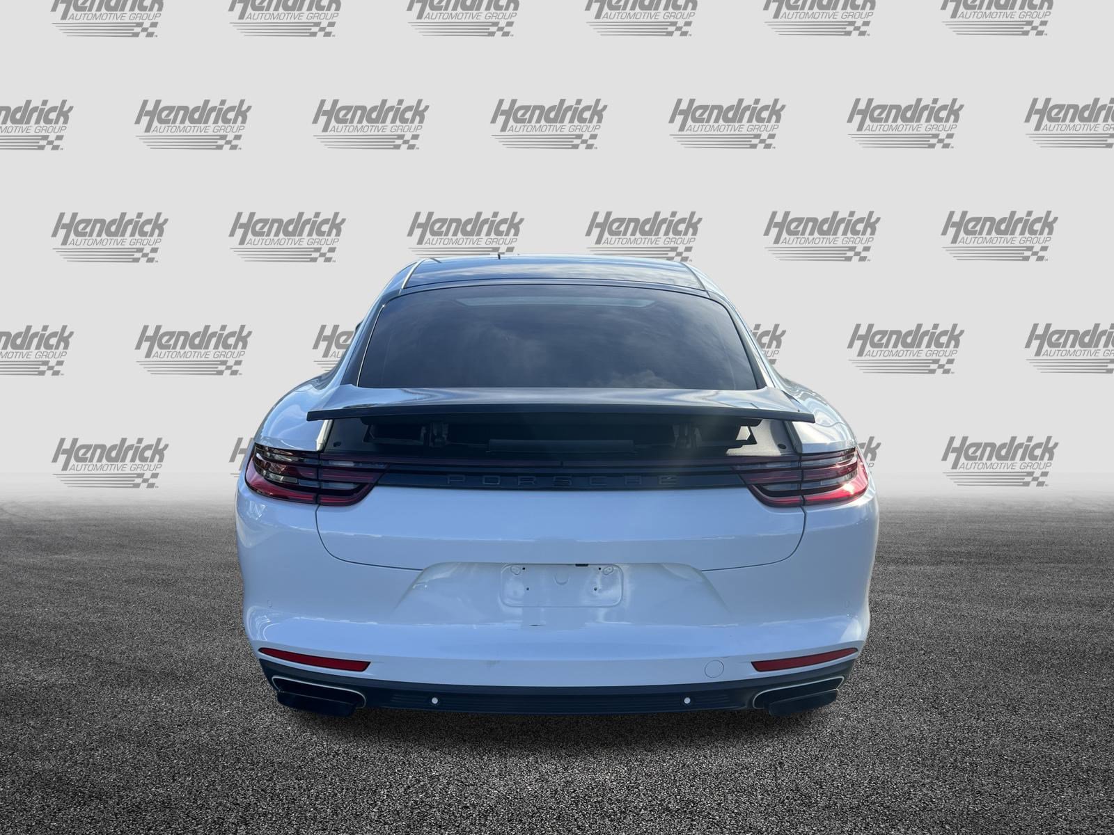 Used 2017 Porsche Panamera 4 image 9
