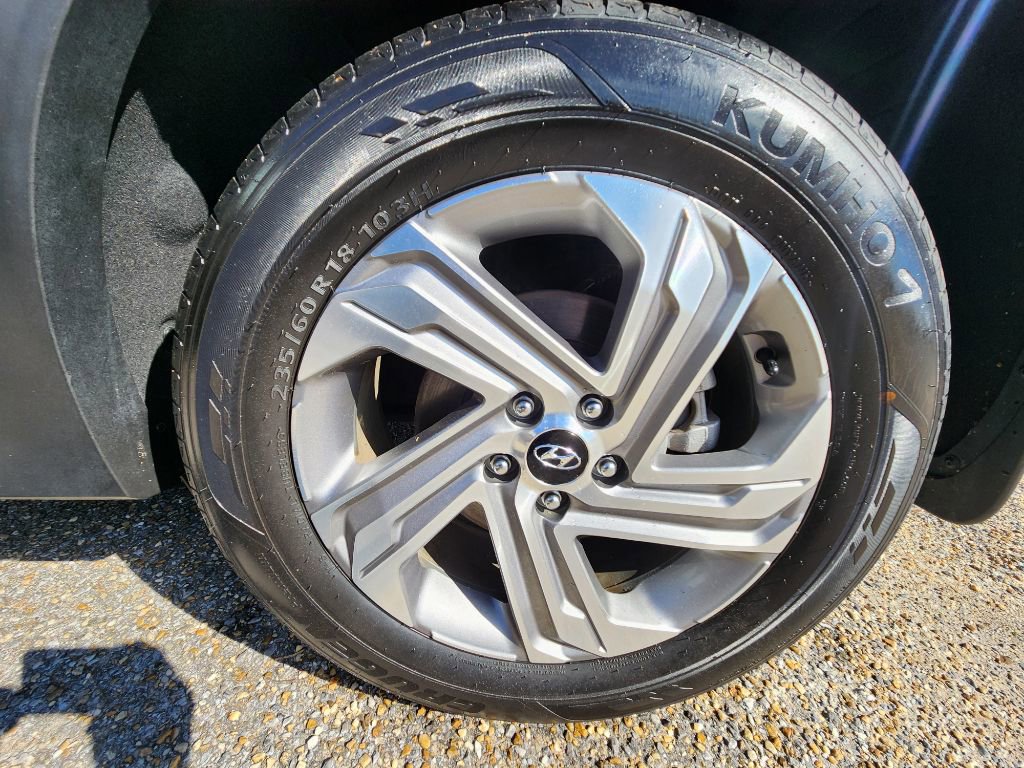 Used 2023 Hyundai Santa Fe SEL w/ Premium Package image 23