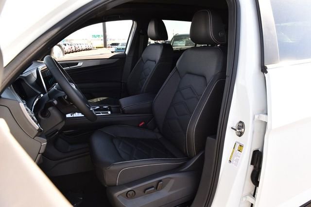 New 2026 Volkswagen Atlas Cross Sport SE image 19