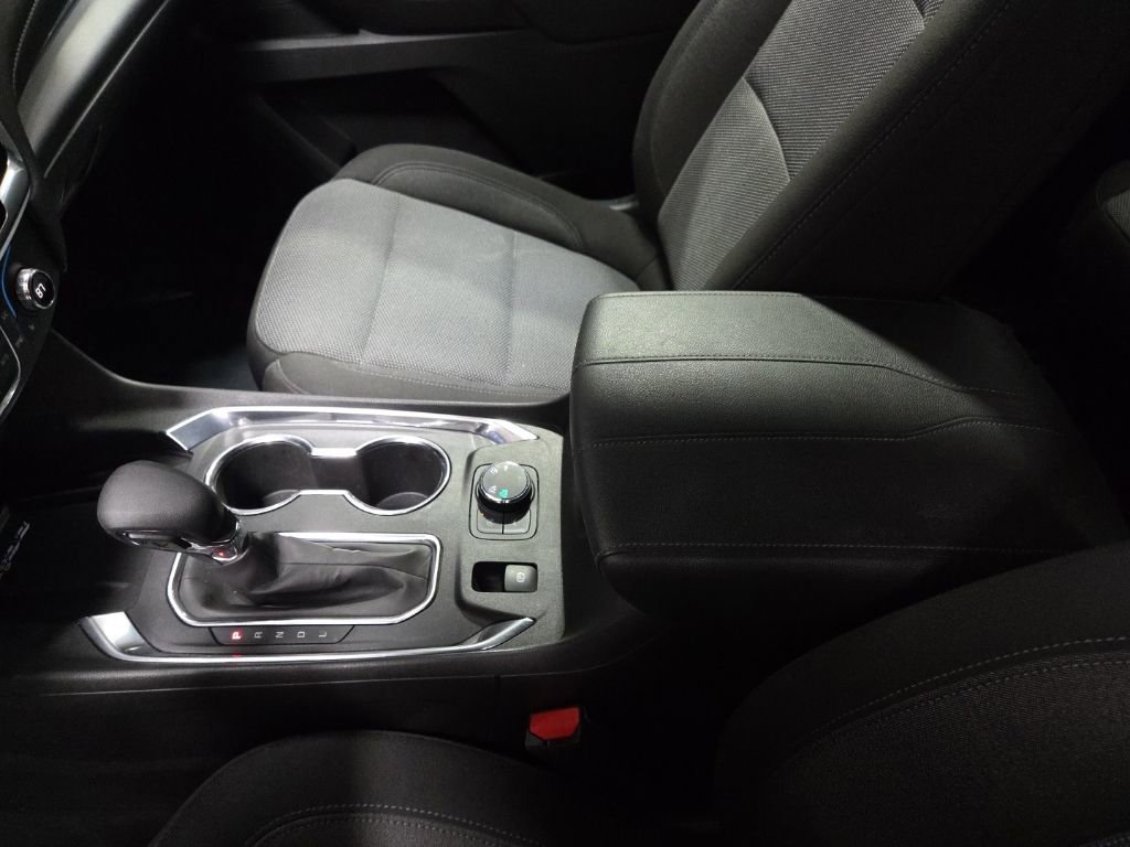 Used 2023 Chevrolet Traverse LT image 27