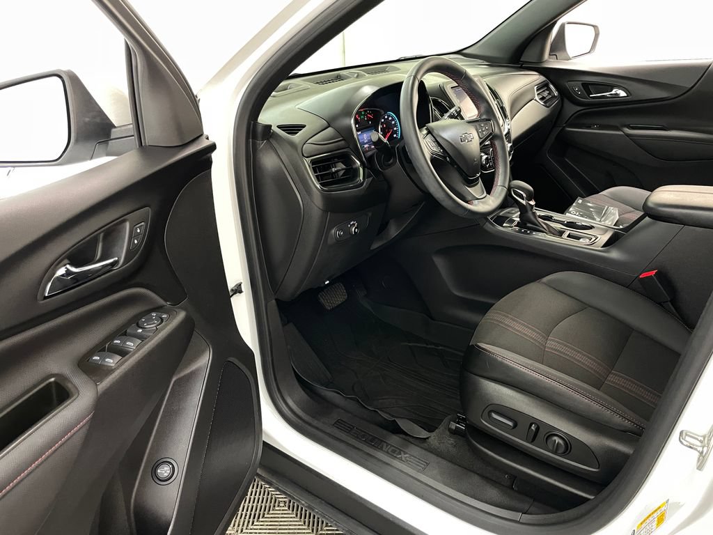 Certified 2024 Chevrolet Equinox RS w/ LPO, Floor Liner Package FWD image 21