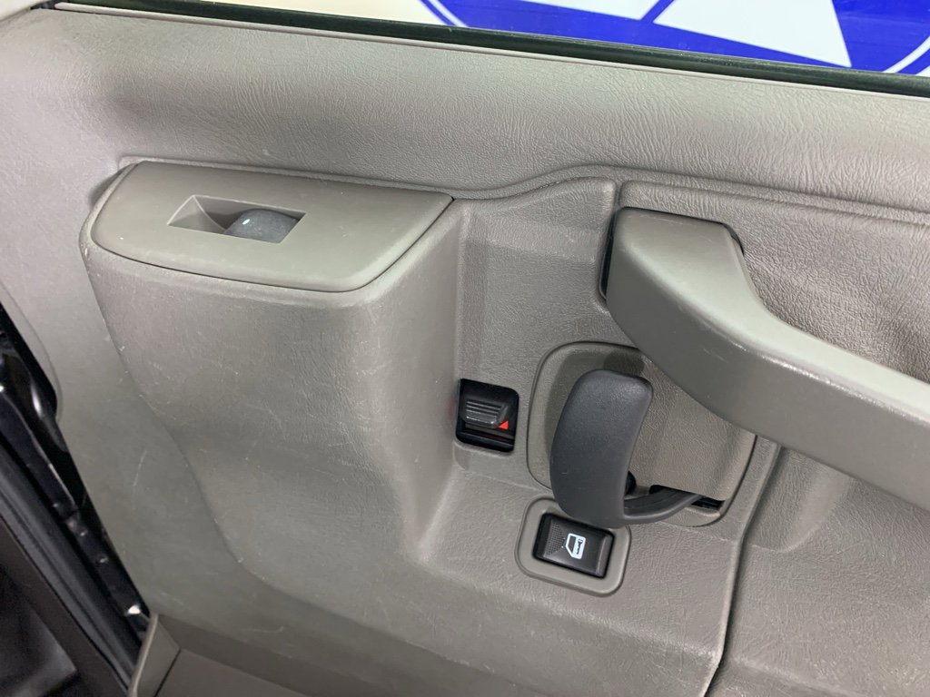 Used 2016 Chevrolet Express 3500 LS w/ Chrome Appearance Package image 34