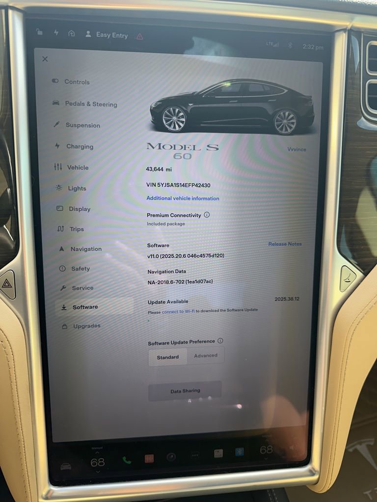 Used 2014 Tesla Model S image 22