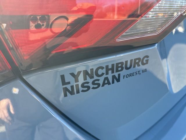 Used 2024 Nissan Sentra SR w/ SR Premium Package image 10