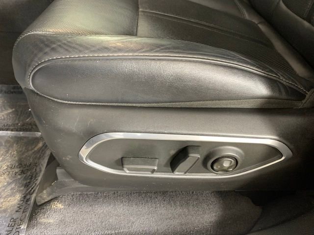 Used 2024 Jeep Wagoneer Series II w/ Flexible Seating Group image 15