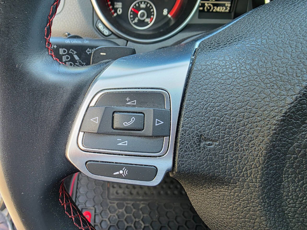Used 2013 Volkswagen GTI Driver's Edition FWD image 17