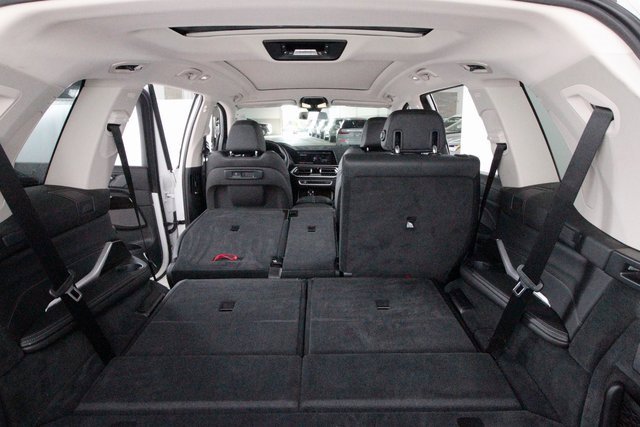 Used 2020 BMW X7 xDrive40i w/ Cold Weather Package image 47