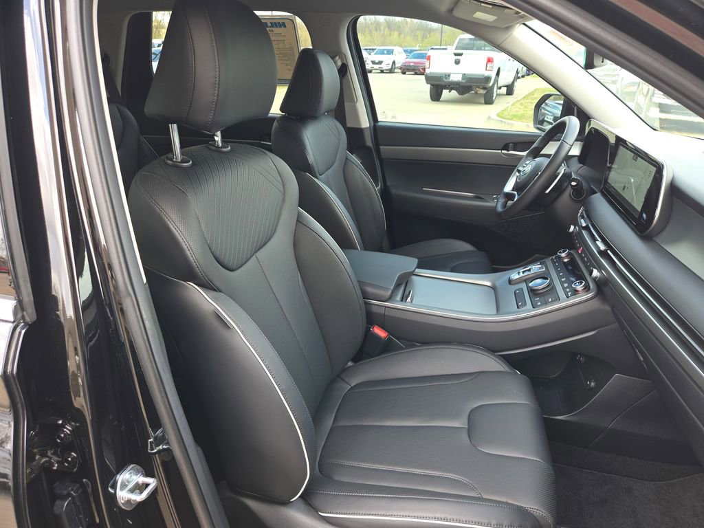 Used 2025 Hyundai Palisade SEL image 27