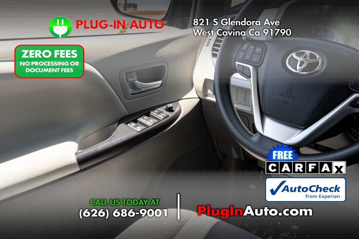 Used 2019 Toyota Sienna LE FWD image 16