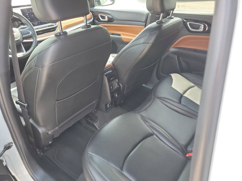 Used 2024 Jeep Compass Limited AWD/4WD image 18