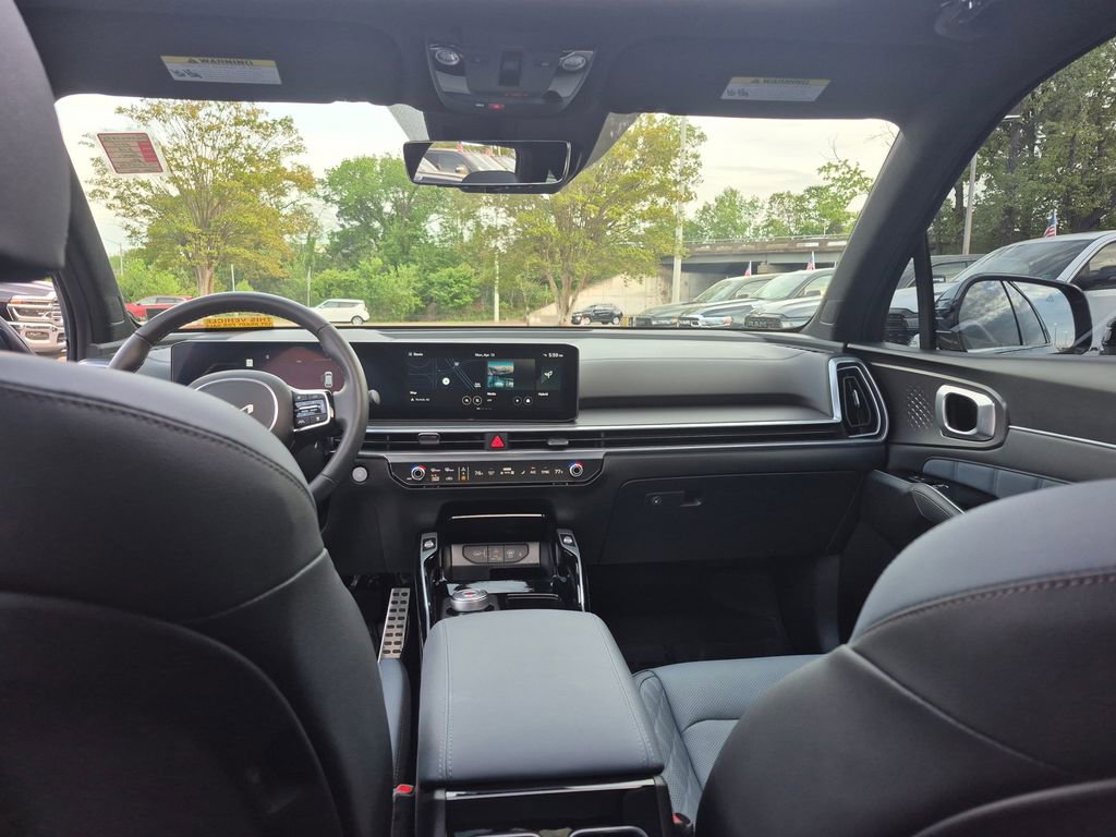 Used 2025 Kia Sorento SX Prestige image 15