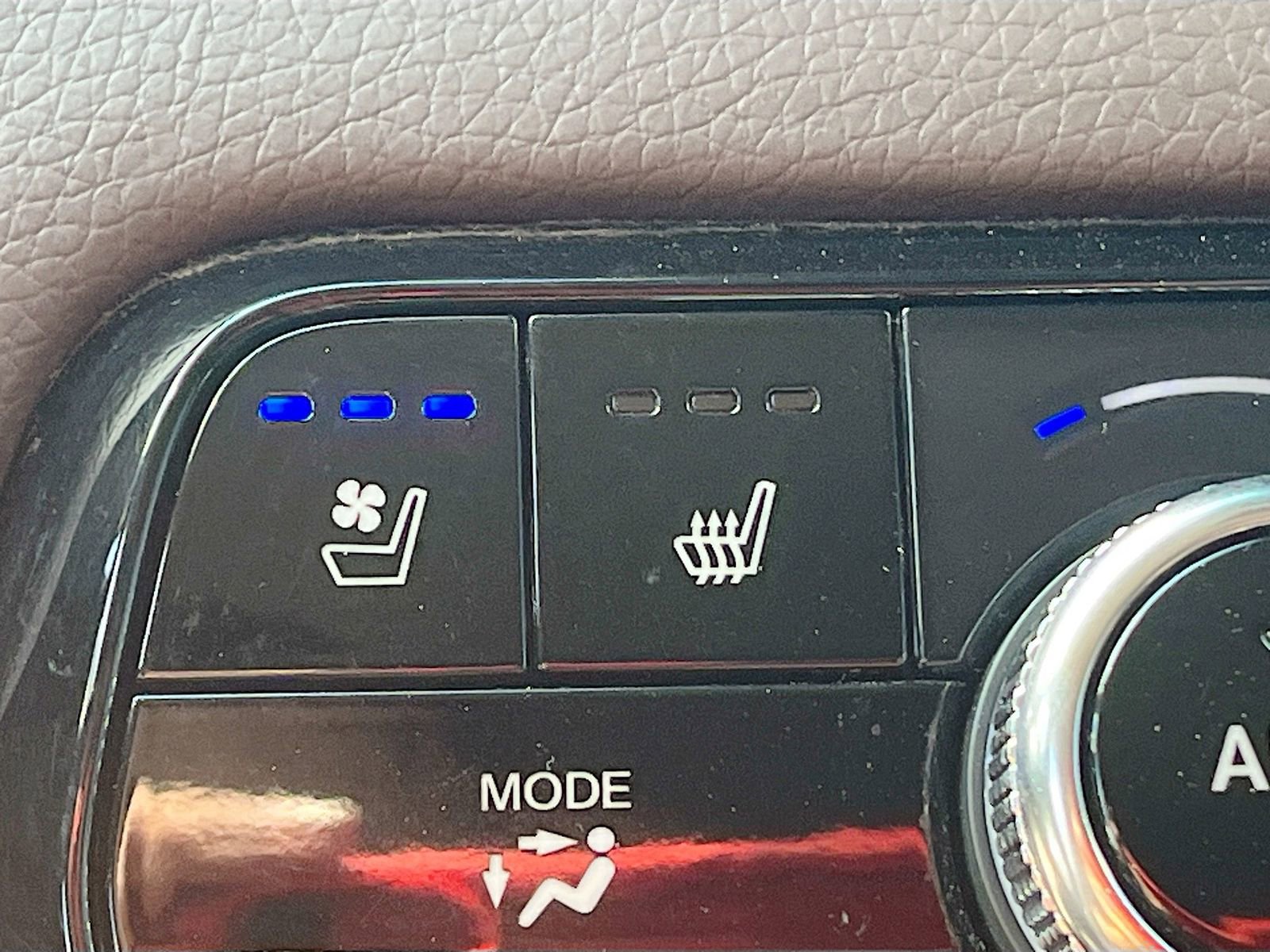 Used 2025 Honda Pilot Elite image 21