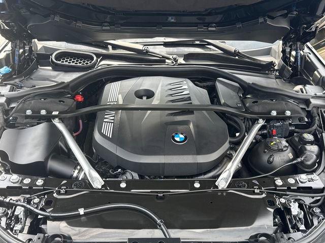 Used 2026 BMW 740i xDrive AWD/4WD image 23