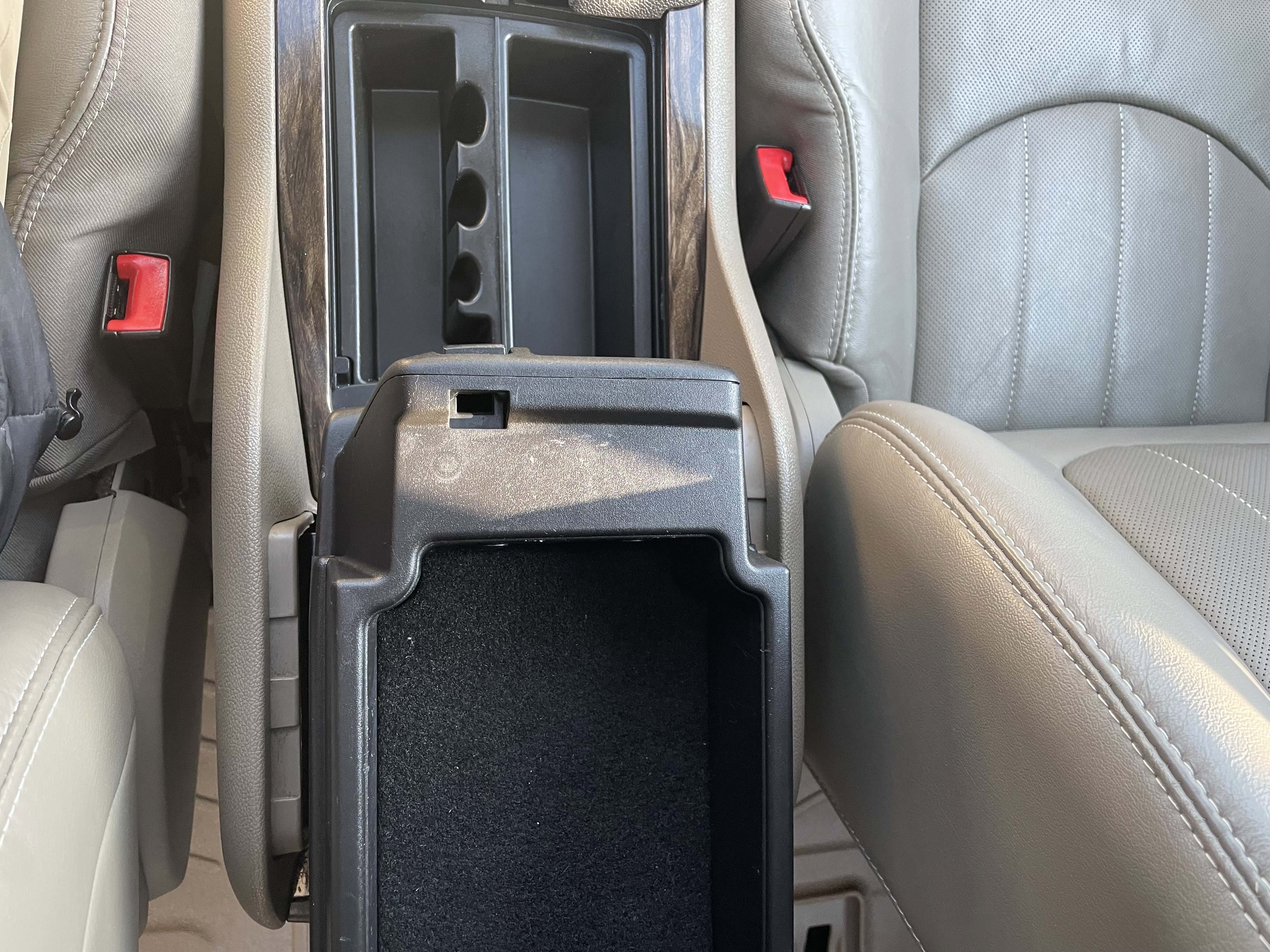 Used 2015 GMC Acadia Denali image 24