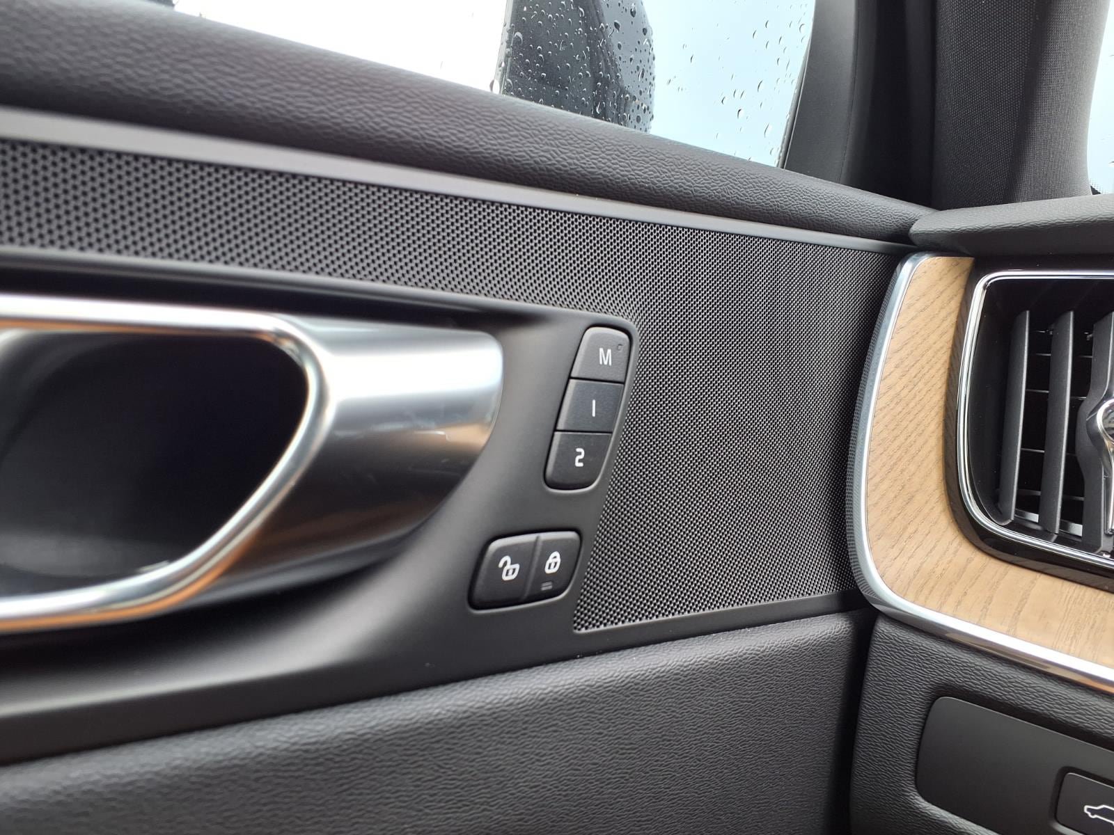 New 2026 Volvo XC60 T8 Core w/ Protection Package Premier AWD/4WD image 19
