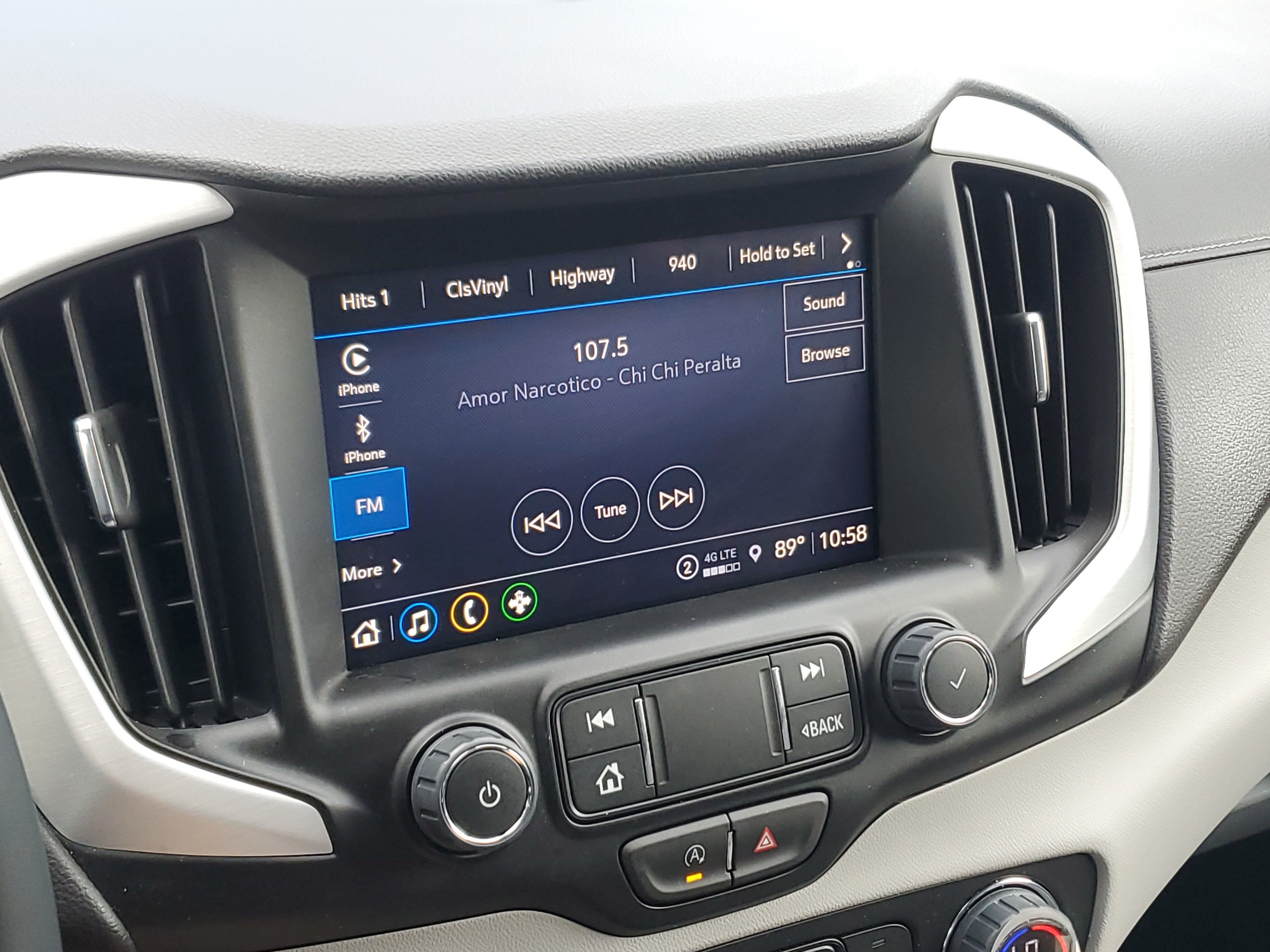 Used 2023 GMC Terrain SLT FWD image 27