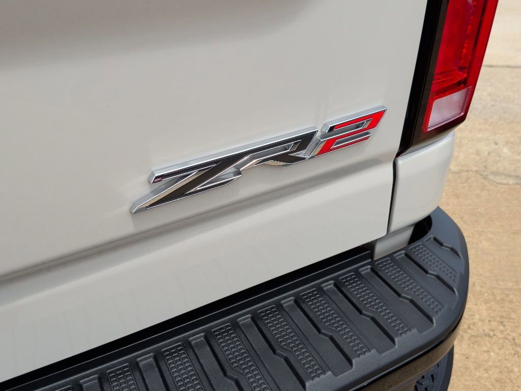 New 2026 Chevrolet Silverado 2500 ZR2 AWD/4WD image 47