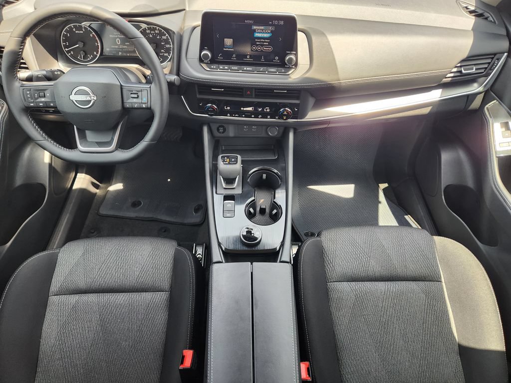 Used 2026 Nissan Rogue SV w/ Cold Weather Package AWD/4WD image 25