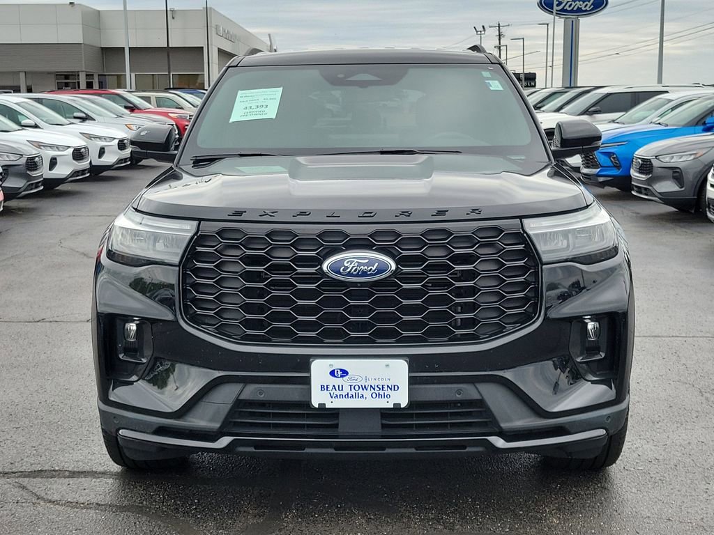 Certified 2025 Ford Explorer ST-Line w/ ST-Line Street Pack AWD/4WD image 2