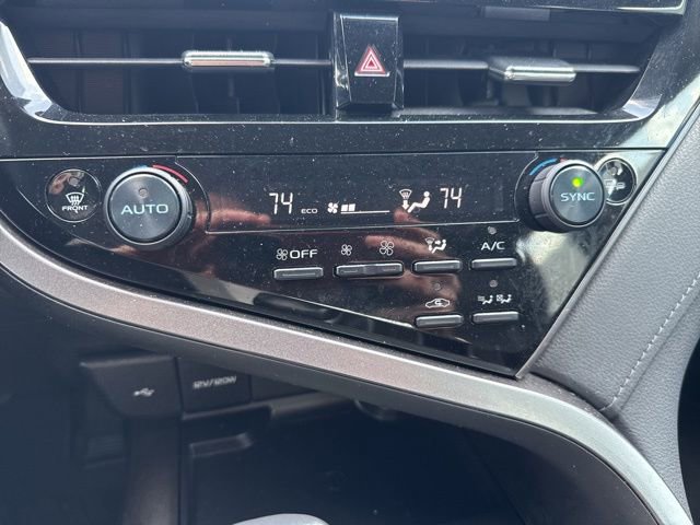 Used 2022 Toyota Camry XLE w/ Navigation Upgrade Package FWD image 21