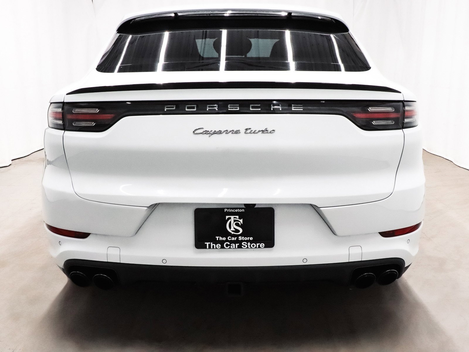 Used 2020 Porsche Cayenne Turbo image 5
