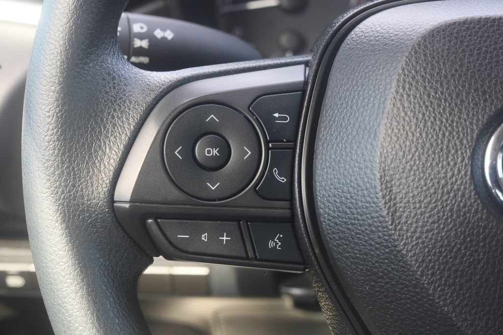 Used 2024 Toyota Corolla LE FWD image 6