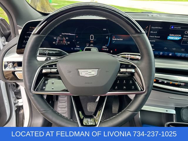 Used 2024 Cadillac Lyriq Luxury AWD/4WD image 11