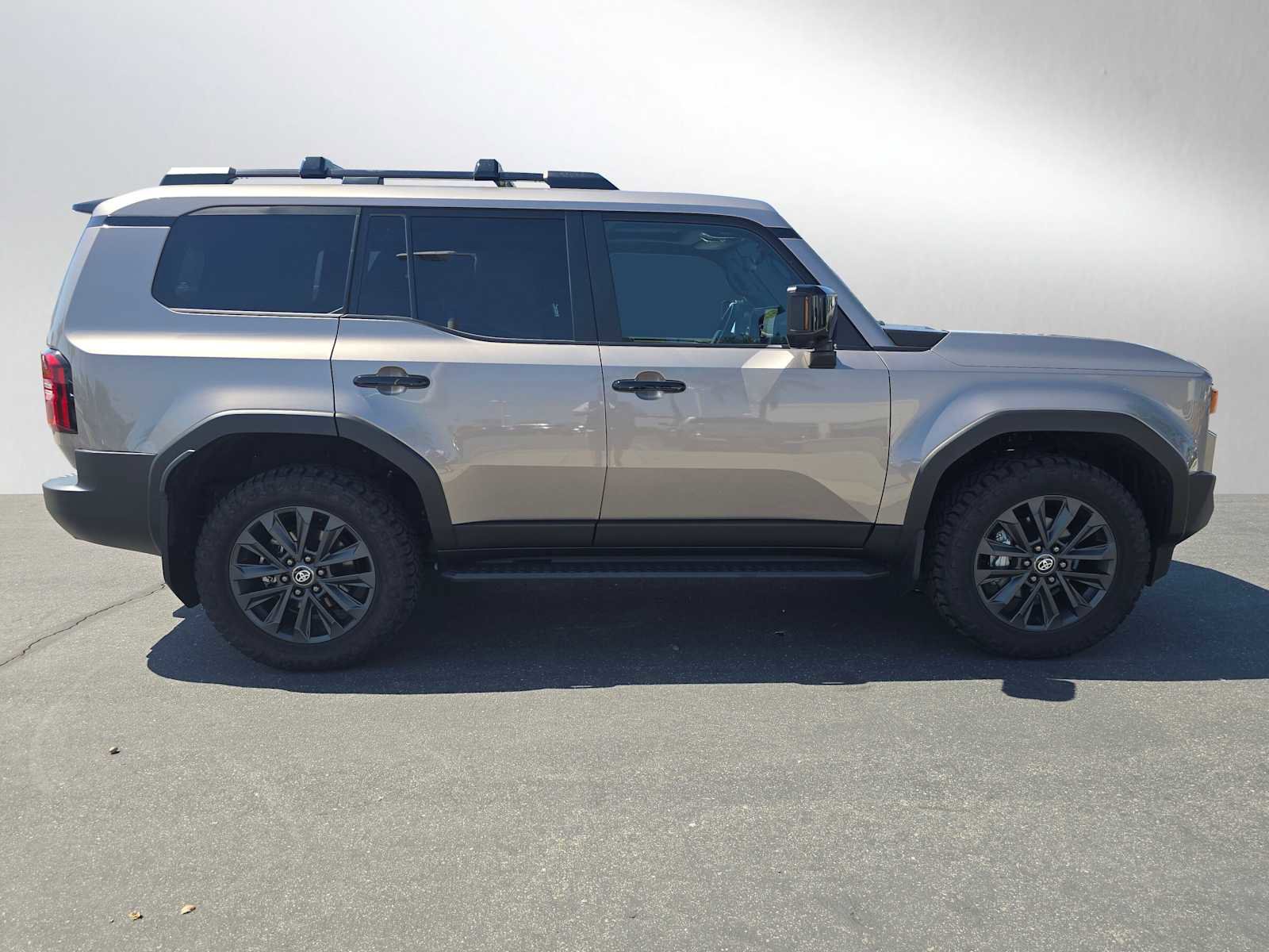 Used 2025 Toyota Land Cruiser w/ Premium Package image 2