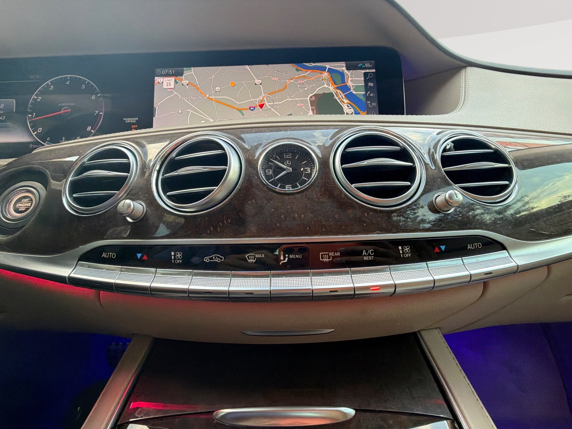 Used 2019 Mercedes-Benz S 560 Sedan w/ AMG Line Exterior image 17