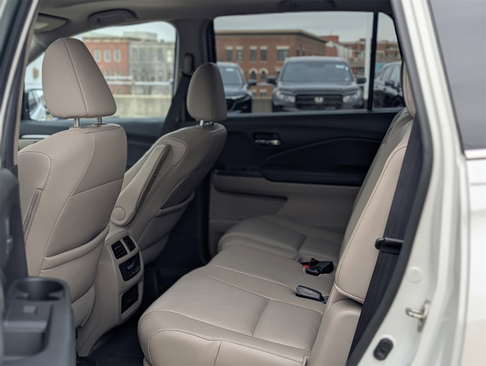 Used 2017 Honda Pilot EX-L image 16