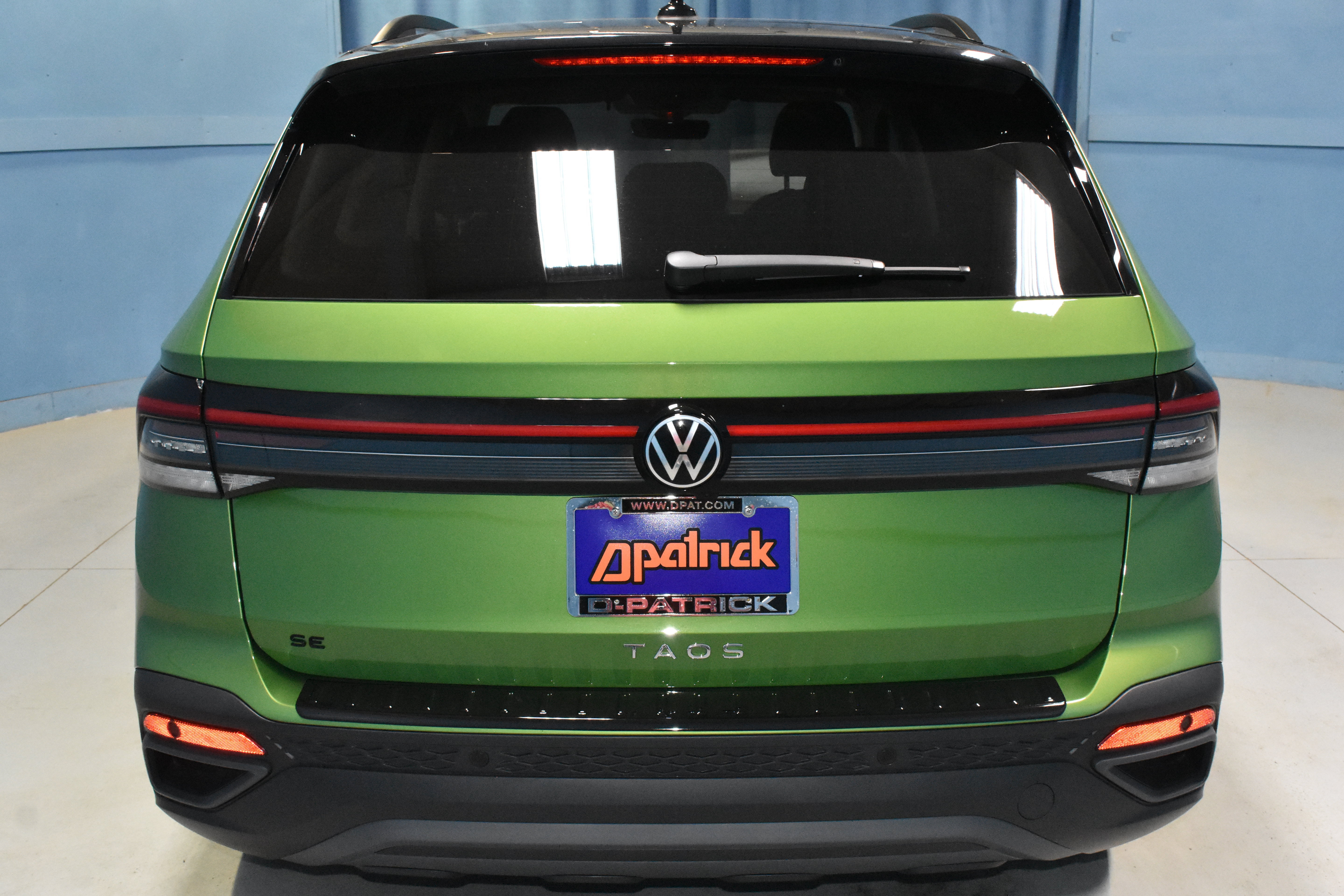 New 2026 Volkswagen Taos SE FWD image 21