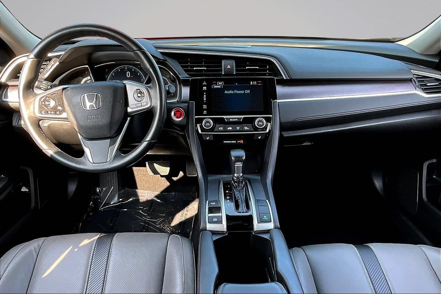 Used 2018 Honda Civic Touring image 7