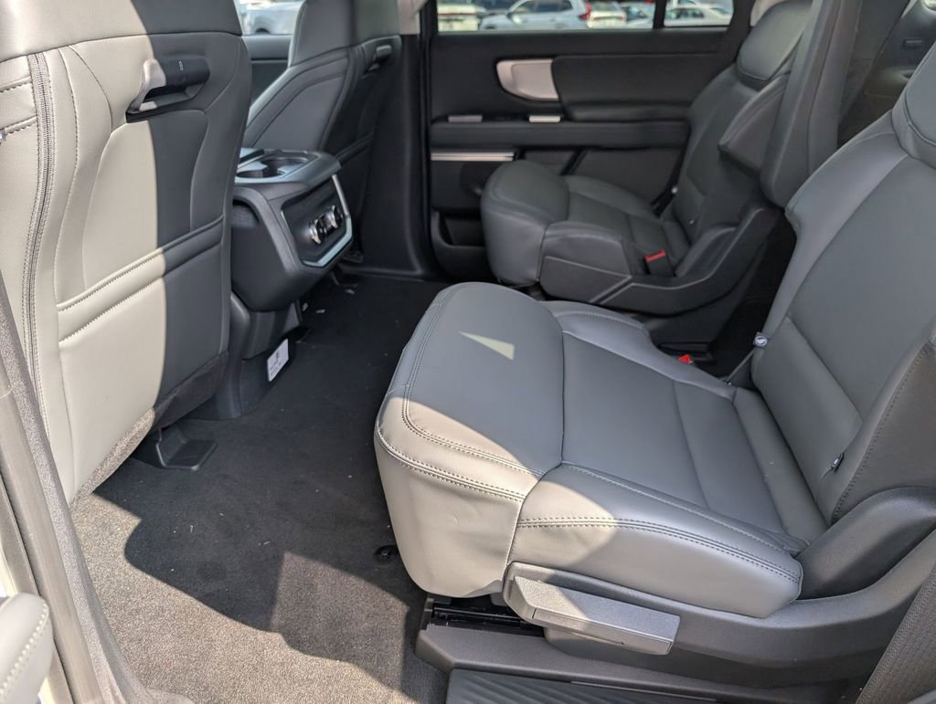 New 2026 Ford Expedition Active image 48