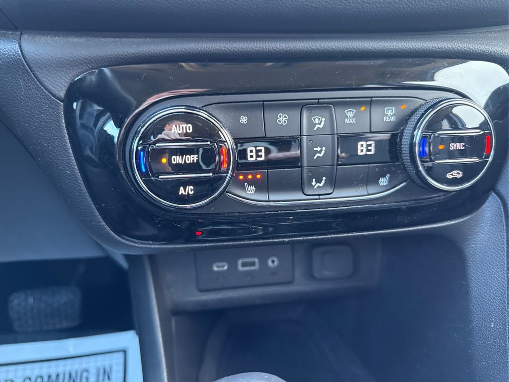 Used 2023 Buick Encore GX Select w/ Safety Package II image 32