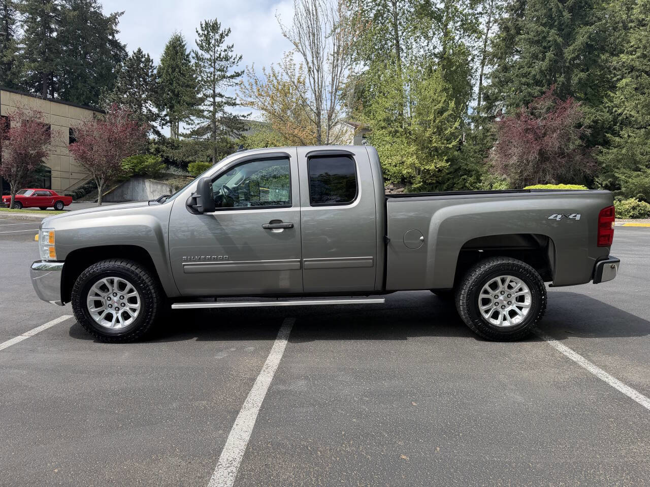 Used 2013 Chevrolet Silverado 1500 LT AWD/4WD image 25