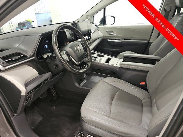 Certified 2023 Toyota Sienna Limited AWD/4WD image 16