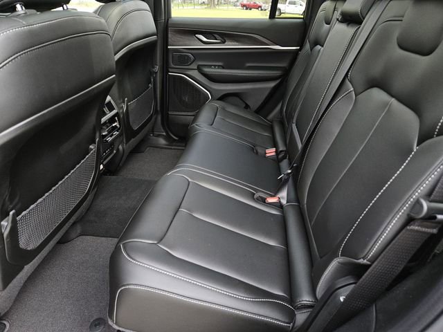 New 2026 Jeep Grand Cherokee Limited w/ Limited Altitude Package image 26