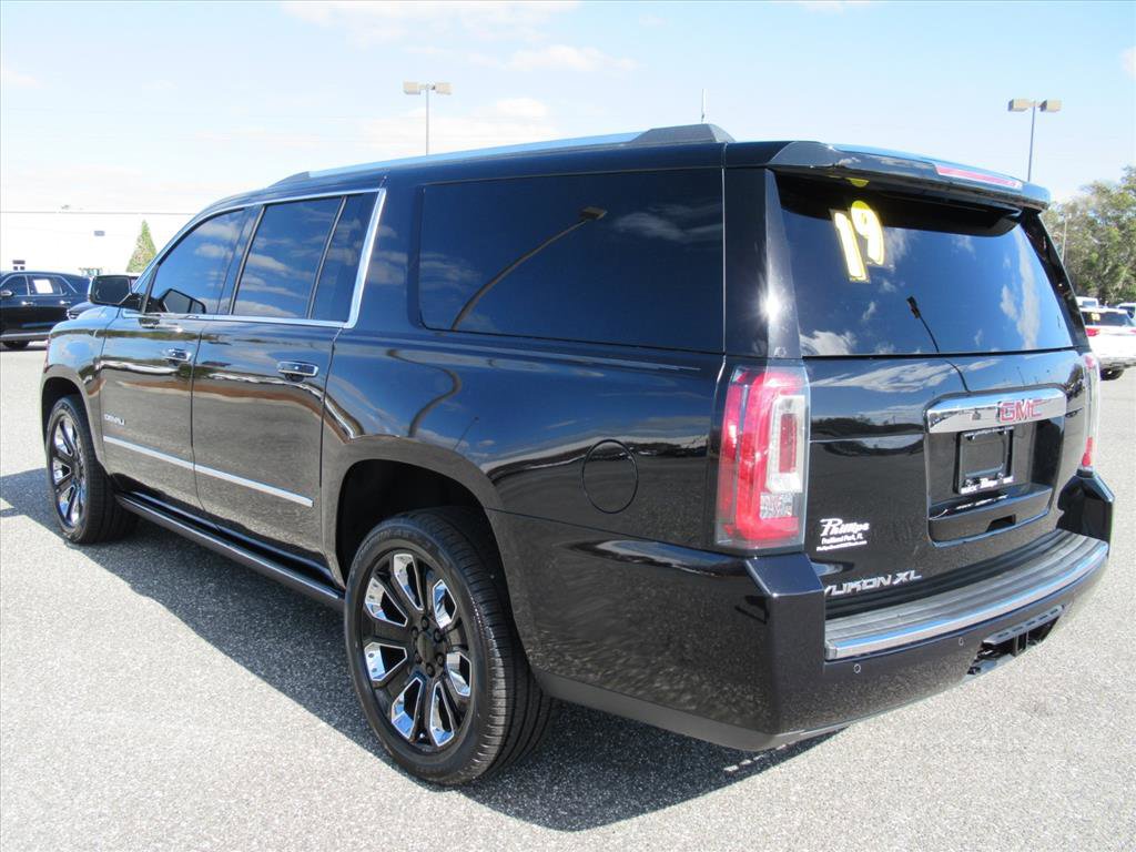 Used 2019 GMC Yukon XL Denali w/ Denali Ultimate Package image 5
