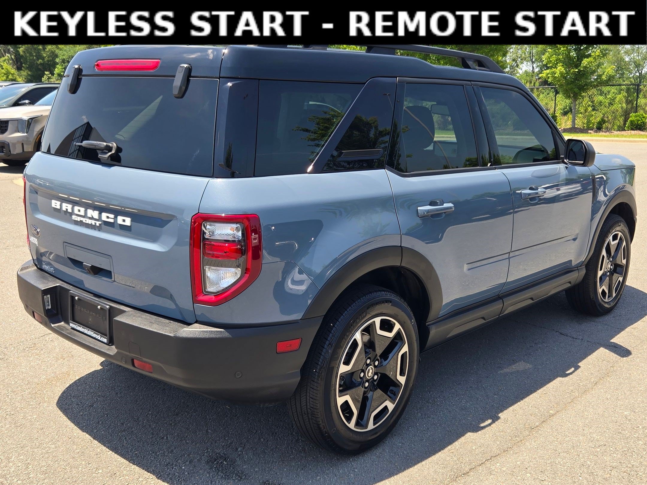 Used 2024 Ford Bronco Sport Outer Banks w/ Tech Package AWD/4WD image 7